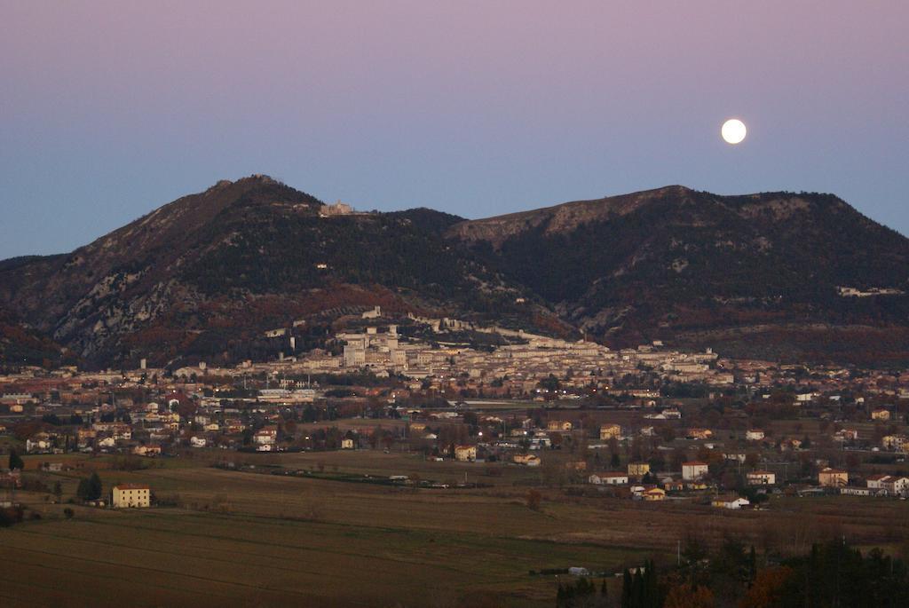 Fonte Chiara Villa Gubbio Buitenkant foto